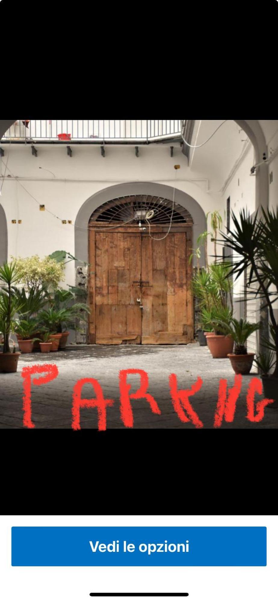Corno Napoletano Free Parking For Small Cars Only Napoli Dış mekan fotoğraf